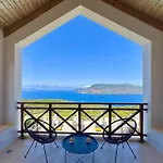 Fiscardo View *